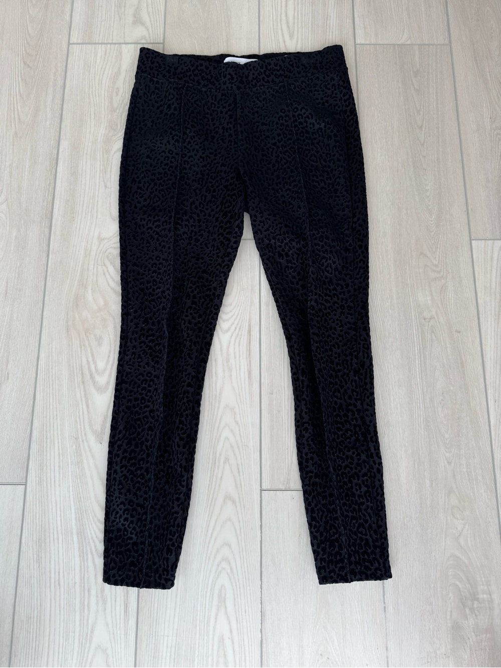Old Navy Women’s Medium Black Velvet Leopard Print Burnout Pattern Pants